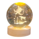 Κρυστάλλινη Σφαίρα "Sea Turtle Journey" με Φωτιζόμενη Ξύλινη Βάση – 8cm